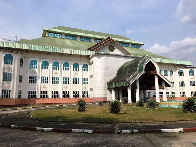 3階建ての麻薬撲滅博物館は、ミャンマーにしては驚くほど豪華な作りだ。建設費用は軍政時代に「国民の寄付」で賄われたという