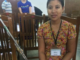 ミャンマー・ヤンゴンでARR Japanが運営する「障がい者のための職業訓練校」に通うノーノートゥさん（22歳）。今は理容美容の上級コースに入れるかどうか合否を待っているところだ
