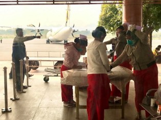 中国と国境を接するシャン州のラショー空港では、保健スポーツ省が2月上旬から臨時の検疫チームをつくり、対応にあたる