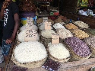 タンザニア・ザンジバルの市場