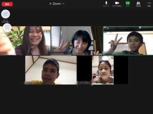 ウェブ会議サービス「Zoom」を使ったフィリピン人の子どもたちの学習風景