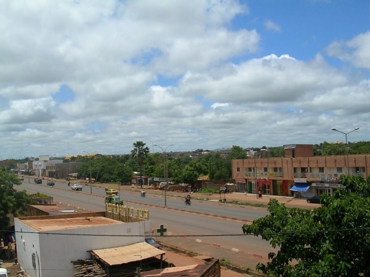 マリの首都バマコの街並み（提供：ウスビ・サコ学長）