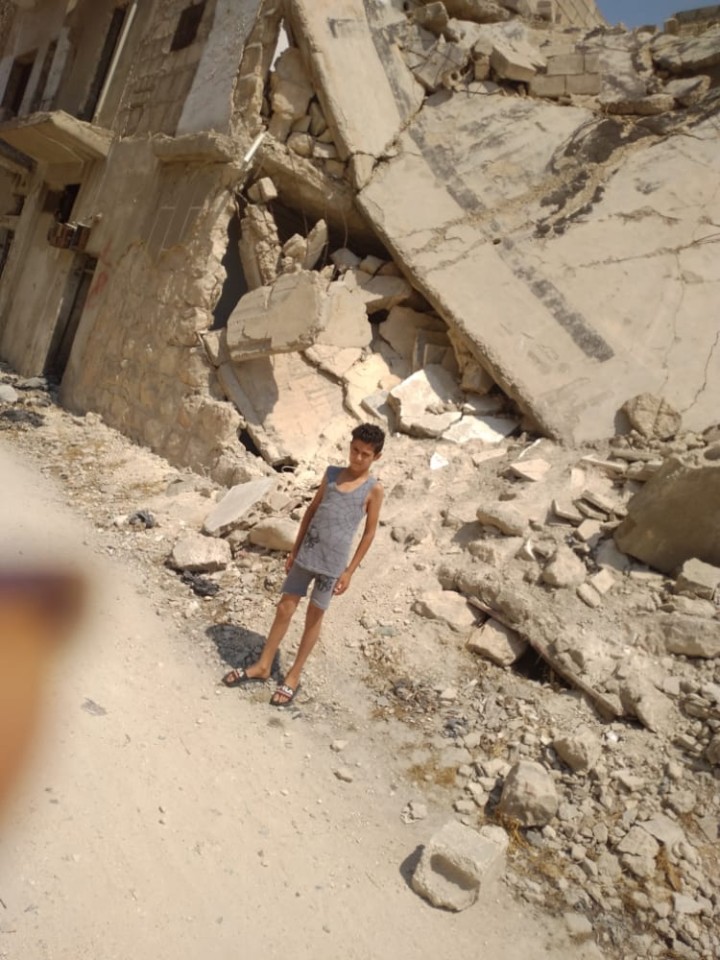 シリア紛争の激戦地のひとつであるアレッポ。サラーハくん一家は、破壊を免れた家をただで借りて住んでいる（2021年8月）